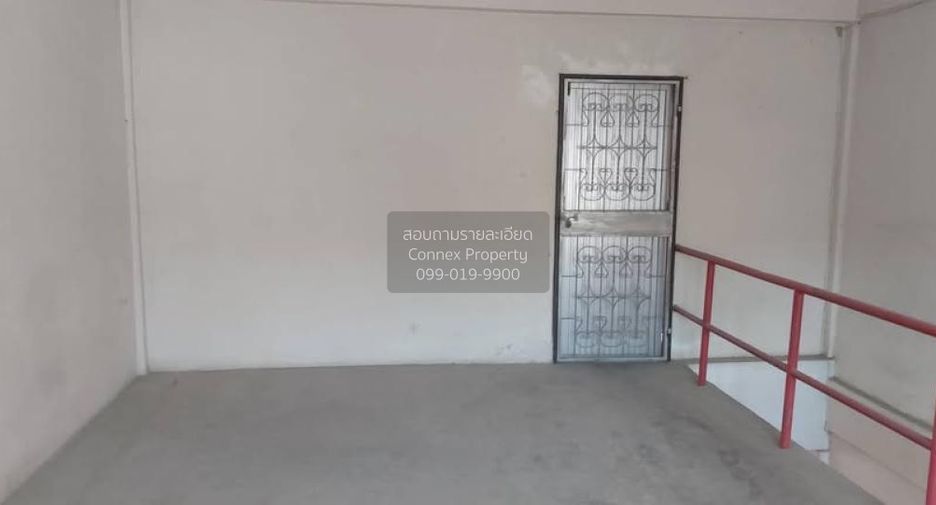 À vendre 3 chambres local commercial à Mueang Samut Prakan, Samut Prakan