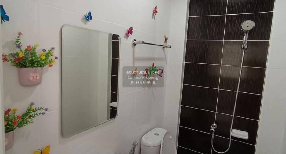 Casa adosada en venta de 2 habitaciones en Pak Kret, Nonthaburi