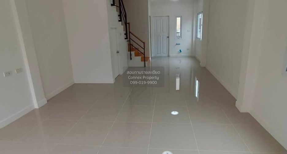 Casa adosada en venta de 2 habitaciones en Pak Kret, Nonthaburi