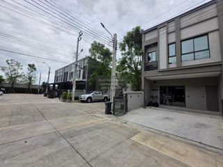 For sale 2 ベッドルーム townhouse in Bang Kruai, Nonthaburi
