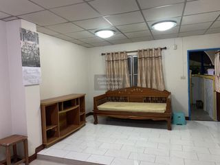 出售 2 卧室 联排别墅 在 Mueang Samut Prakan, Samut Prakan