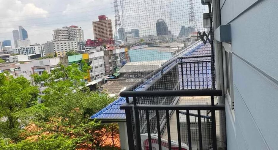 出售 1 卧室 公寓 在 Huai Khwang, 曼谷