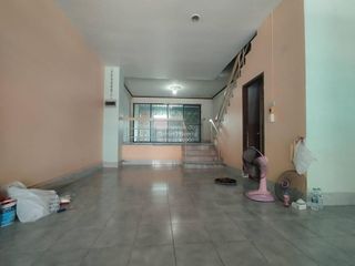 出售 2 卧室 联排别墅 在 Mueang Samut Prakan, Samut Prakan