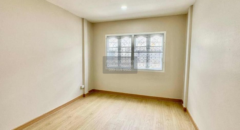 Casa adosada en venta de 3 habitaciones en Mueang Nonthaburi, Nonthaburi
