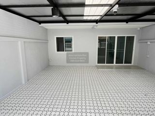 Casa adosada en venta de 3 habitaciones en Mueang Nonthaburi, Nonthaburi