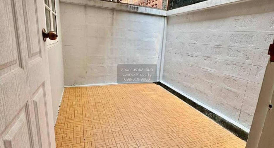 Casa adosada en venta de 3 habitaciones en Mueang Nonthaburi, Nonthaburi
