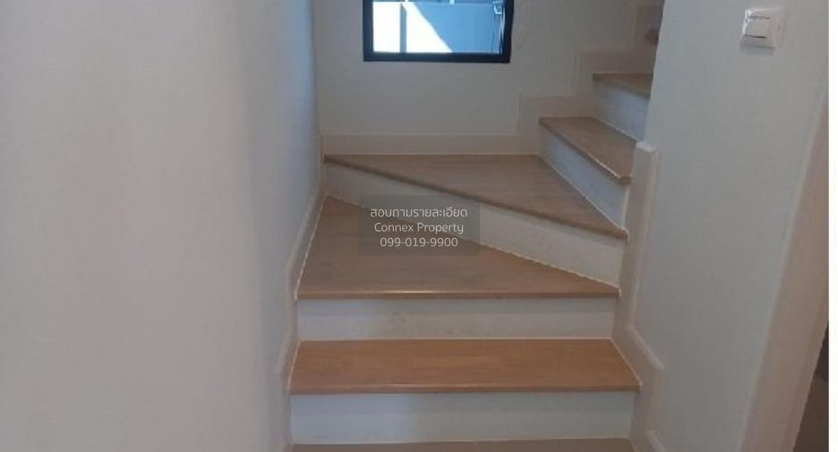 Haus zum Kauf mit 4 Zimmer in Bang Kruai, Nonthaburi