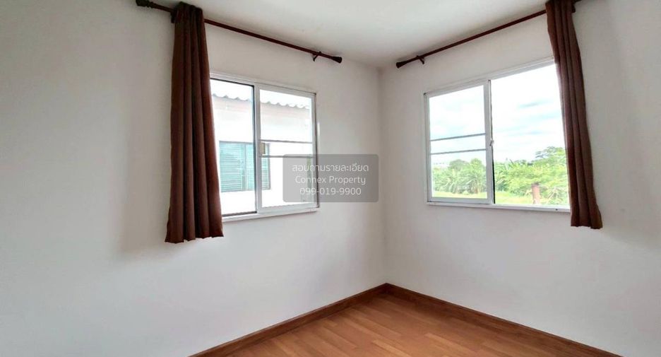 Casa adosada en venta de 3 habitaciones en Bang Khen, Bangkok