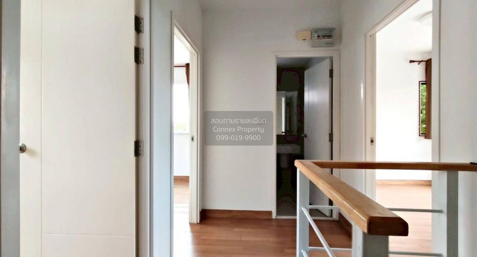 Casa adosada en venta de 3 habitaciones en Bang Khen, Bangkok