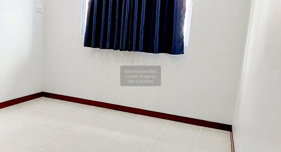 Casa adosada en venta de 3 habitaciones en Bang Khun Thian, Bangkok