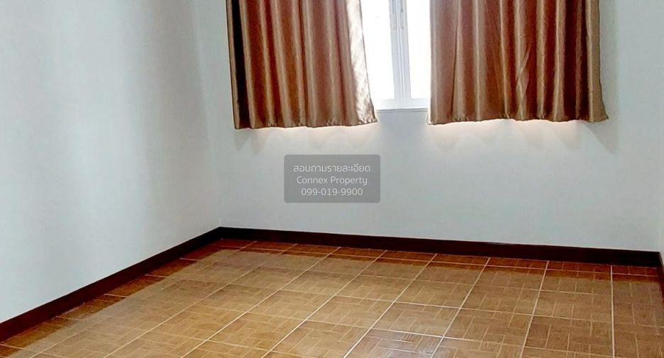 Casa adosada en venta de 3 habitaciones en Bang Khun Thian, Bangkok
