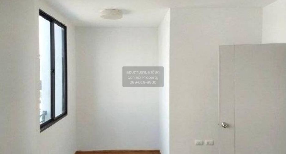 À vendre 3 chambres maison de ville à Bang Yai, Nonthaburi