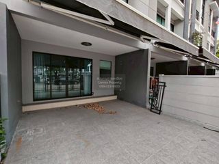 Casa adosada en venta de 3 habitaciones en Lak Si, Bangkok