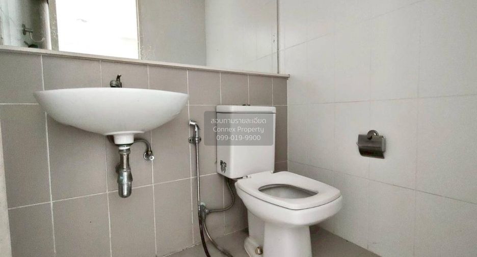 Casa adosada en venta de 3 habitaciones en Lak Si, Bangkok