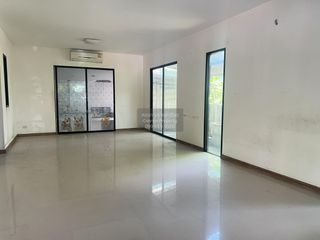 出售 3 卧室 独立屋 在 Lam Luk Ka, Pathum Thani