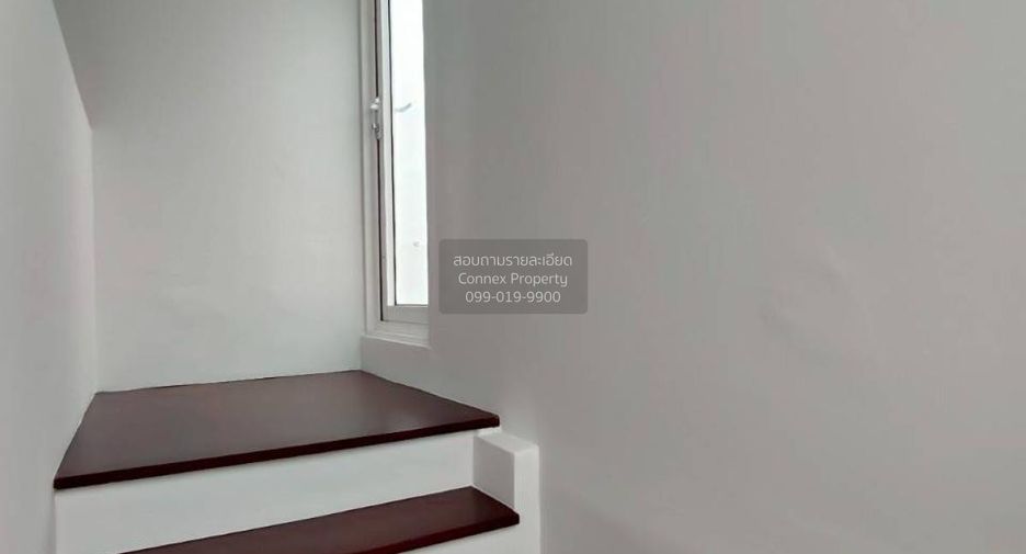For sale 8 bedrooms townhouse in Bang Phli, Samut Prakan
