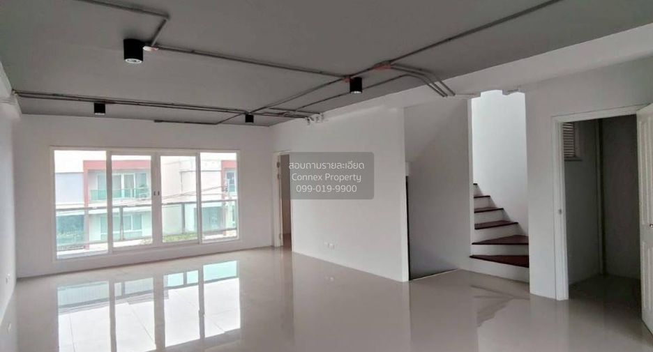 For sale 8 bedrooms townhouse in Bang Phli, Samut Prakan