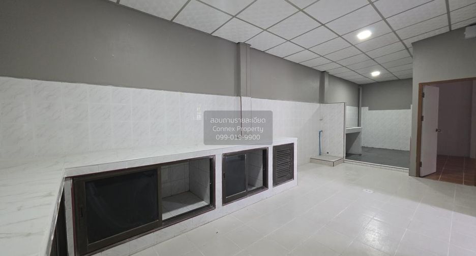 For sale 5 bedrooms house in Nakhon Chai Si, Nakhon Pathom