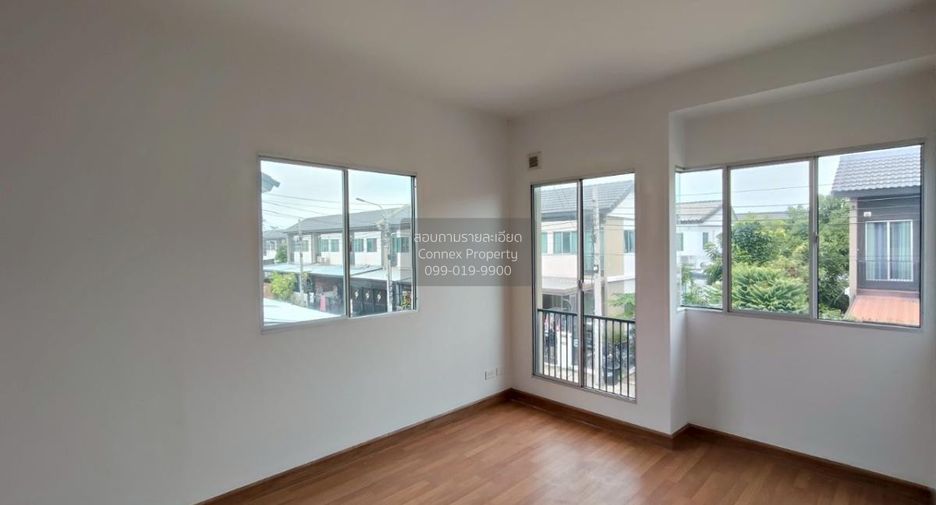 For sale 3 bedrooms townhouse in Phra Samut Chedi, Samut Prakan