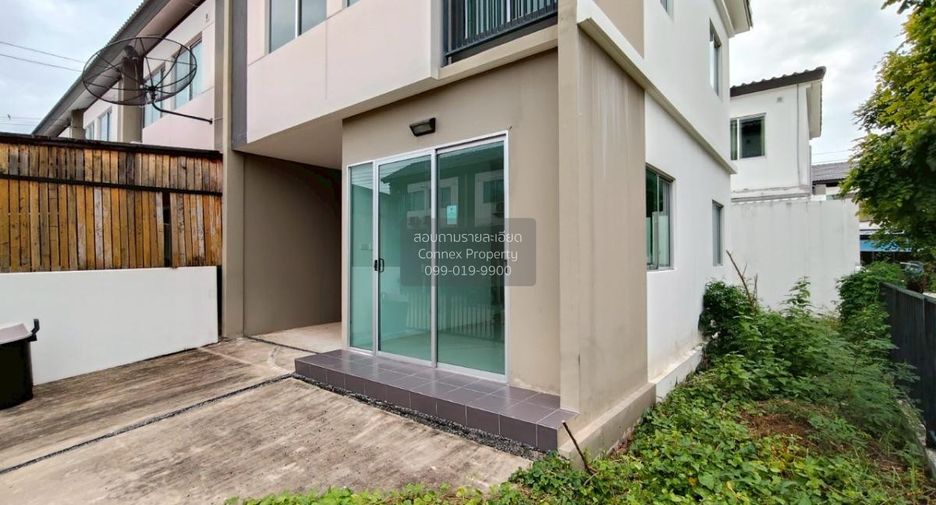 For sale 3 bedrooms townhouse in Phra Samut Chedi, Samut Prakan