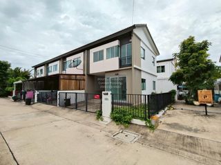 For sale 3 bedrooms townhouse in Phra Samut Chedi, Samut Prakan
