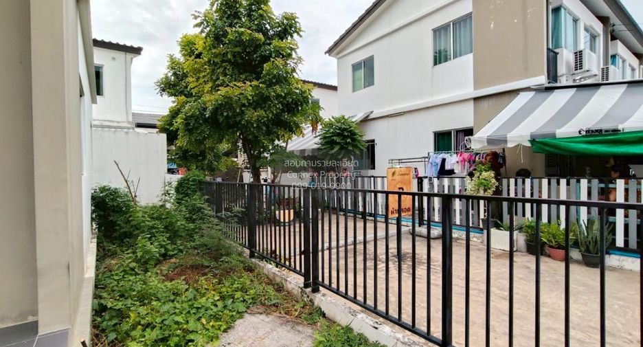 For sale 3 bedrooms townhouse in Phra Samut Chedi, Samut Prakan