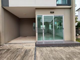 For sale 3 bedrooms townhouse in Phra Samut Chedi, Samut Prakan