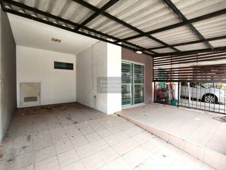 出售 3 卧室 联排别墅 在 Sam Phran, Nakhon Pathom