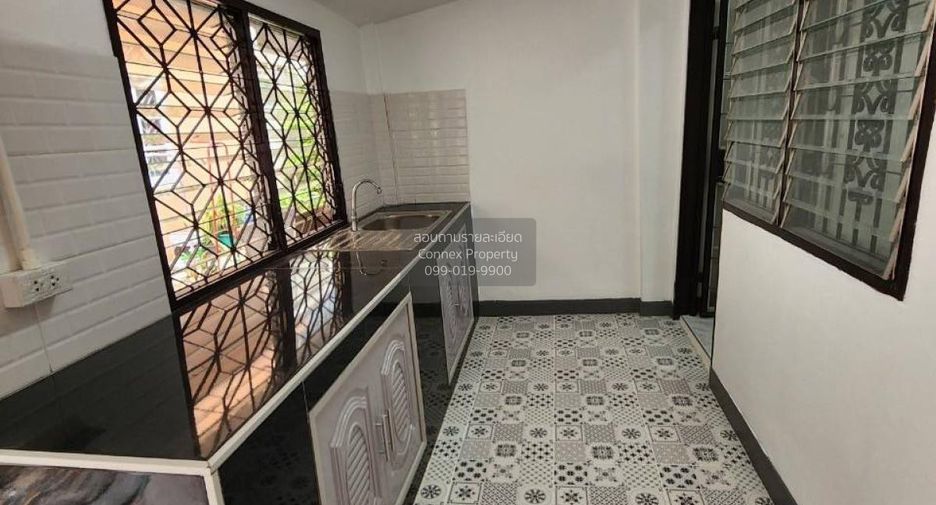 出售 2 卧室 联排别墅 在 Bang Phli, Samut Prakan
