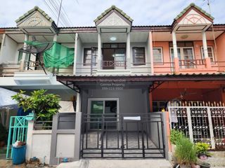 出售 2 卧室 联排别墅 在 Bang Phli, Samut Prakan