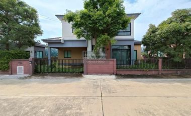 For sale 4 bedrooms house in Bang Khen, Bangkok