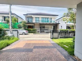 Casa en venta de 4 habitaciones en Mueang Nonthaburi, Nonthaburi