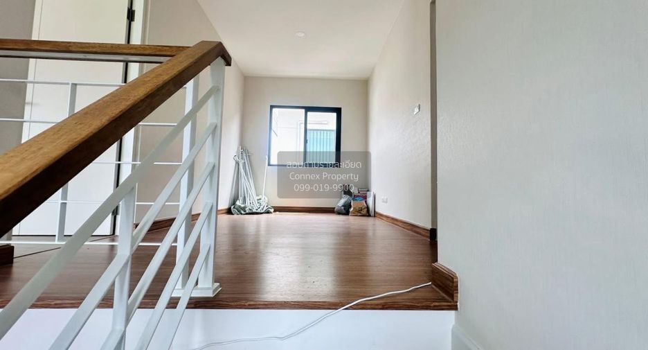 For sale 4 bedrooms house in Mueang Nonthaburi, Nonthaburi