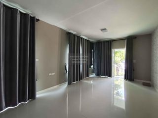Casa en venta de 3 habitaciones en Bang Bo, Samut Prakan