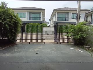 出售 3 卧室 独立屋 在 Lam Luk Ka, Pathum Thani