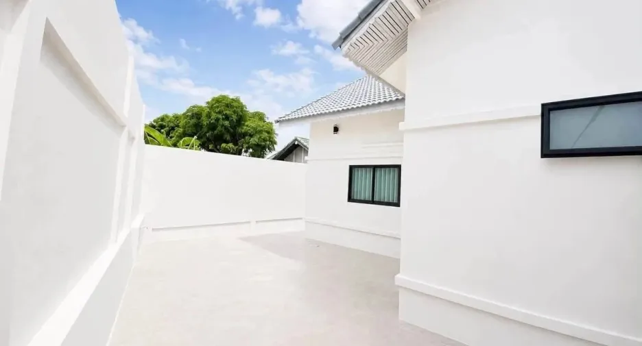 For sale 3 bedrooms house in Bang Lamung, Chonburi