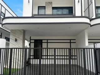 À vendre 3 chambres maison à Bang Lamung, Chonburi