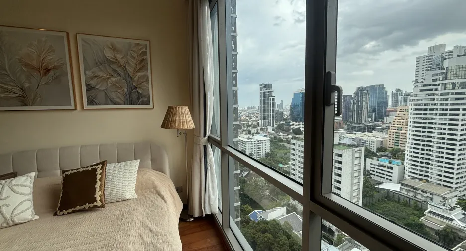 For sale and for rent 1 bed condo in Watthana, Bangkok