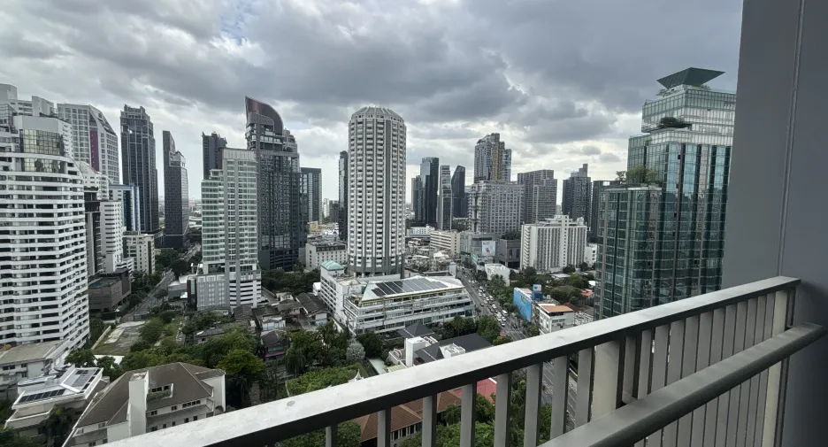 For sale and for rent 1 bed condo in Watthana, Bangkok