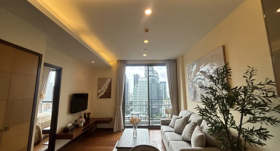 For sale and for rent 1 bed condo in Watthana, Bangkok