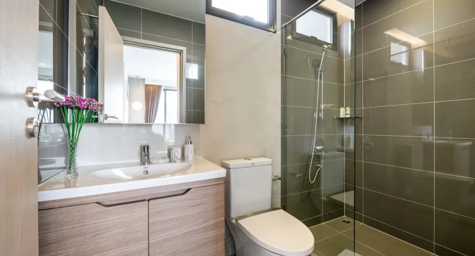 For sale and for rent 2 bedrooms condo in Watthana, Bangkok