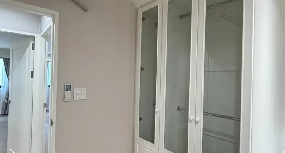 For rent 3 bedrooms condo in Watthana, Bangkok