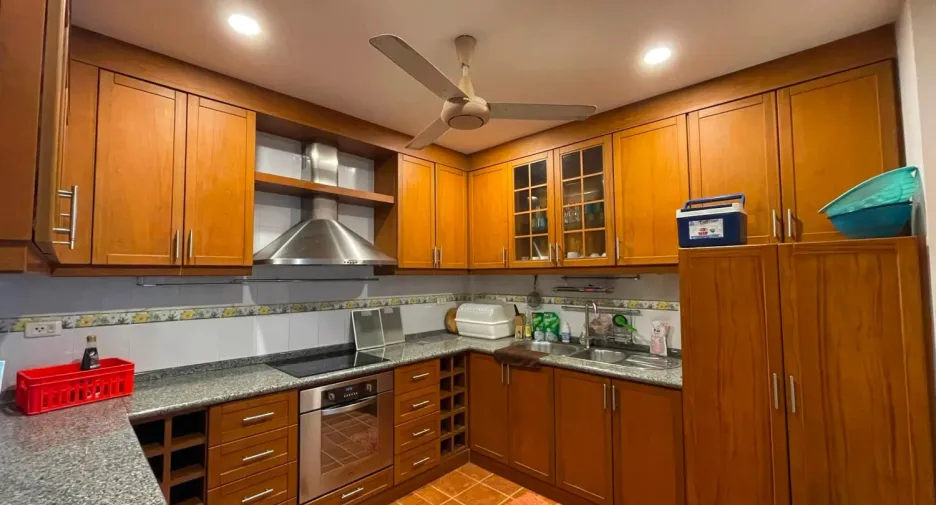 Villa en venta de 5 habitaciones en Jomtien, Pattaya