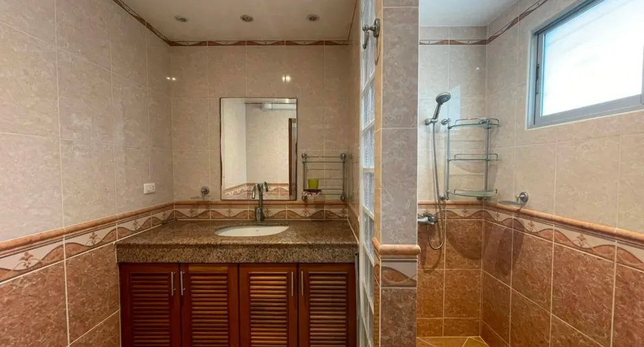 Villa en venta de 5 habitaciones en Jomtien, Pattaya