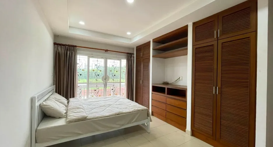Villa en venta de 5 habitaciones en Jomtien, Pattaya