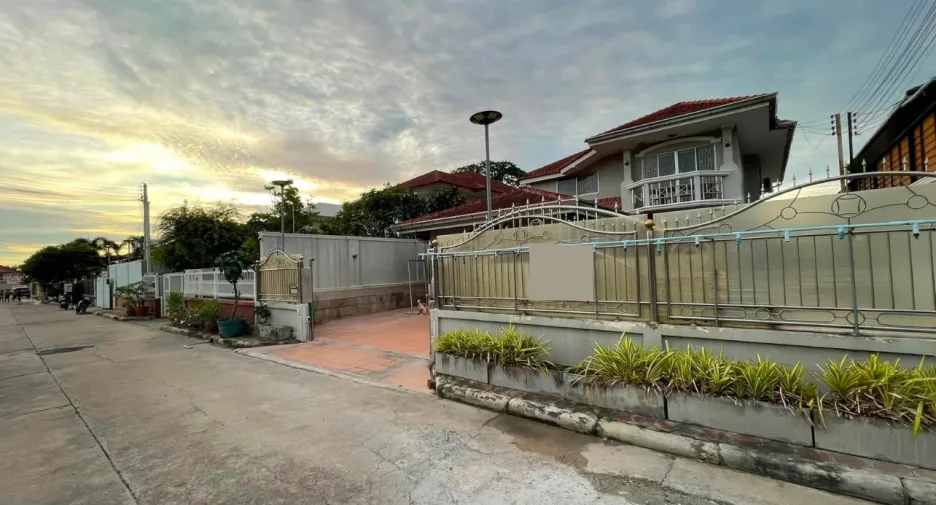 Villa en venta de 5 habitaciones en Jomtien, Pattaya