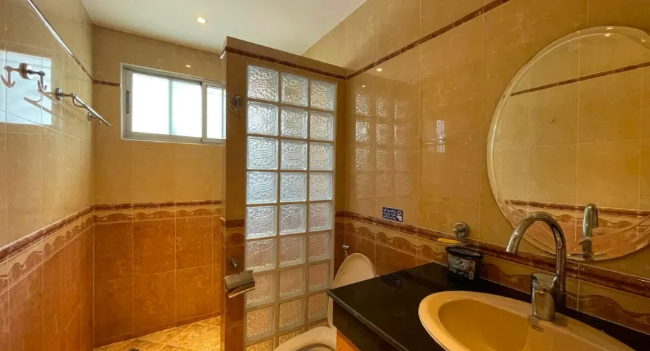 Villa en venta de 5 habitaciones en Jomtien, Pattaya