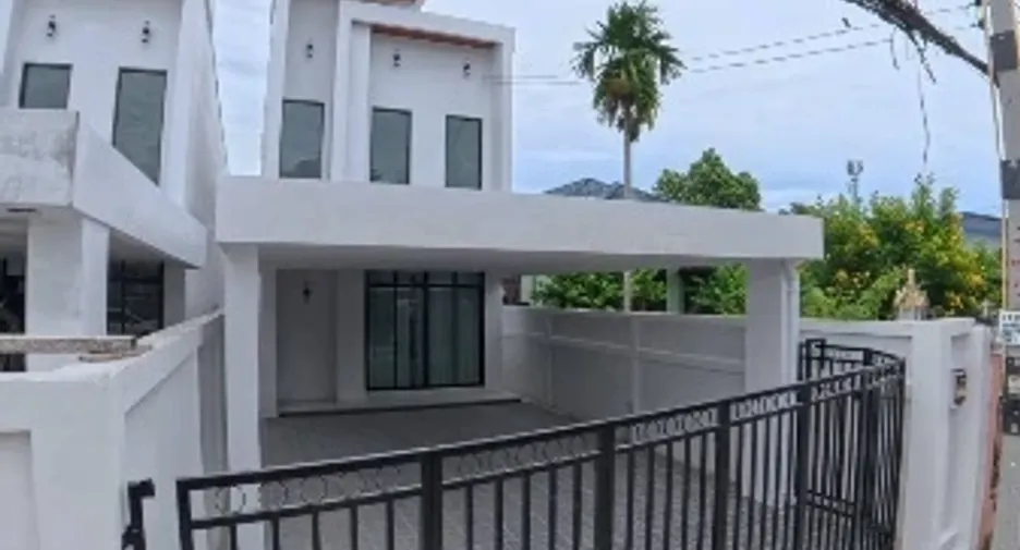 For sale 3 bedrooms house in Bang Lamung, Chonburi