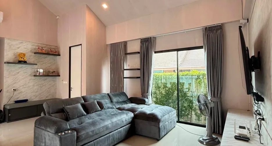For rent 3 bedrooms villa in Huay Yai, Pattaya