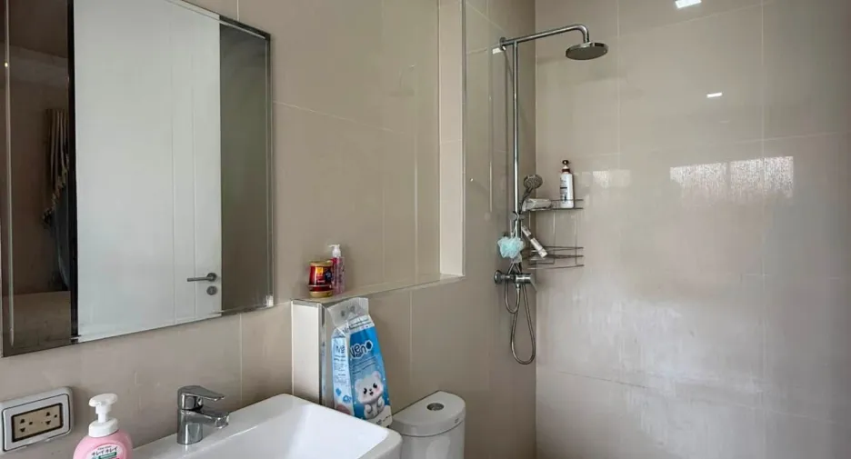 For rent 3 bedrooms villa in Huay Yai, Pattaya